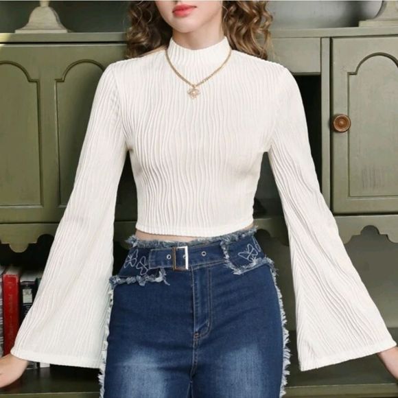 Ivory Mock Neck Key Hole Crop Top - Picture 1 of 5